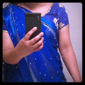 Indian saree.